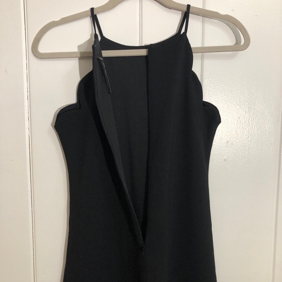 Design Lab Black Scallop Halter Dress - Picture 6 of 7